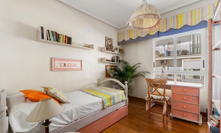 Revente - Apartamento - Torrevieja - Piscinas naturales