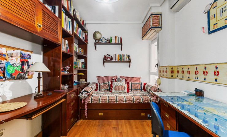 Revente - Apartamento - Torrevieja - Piscinas naturales