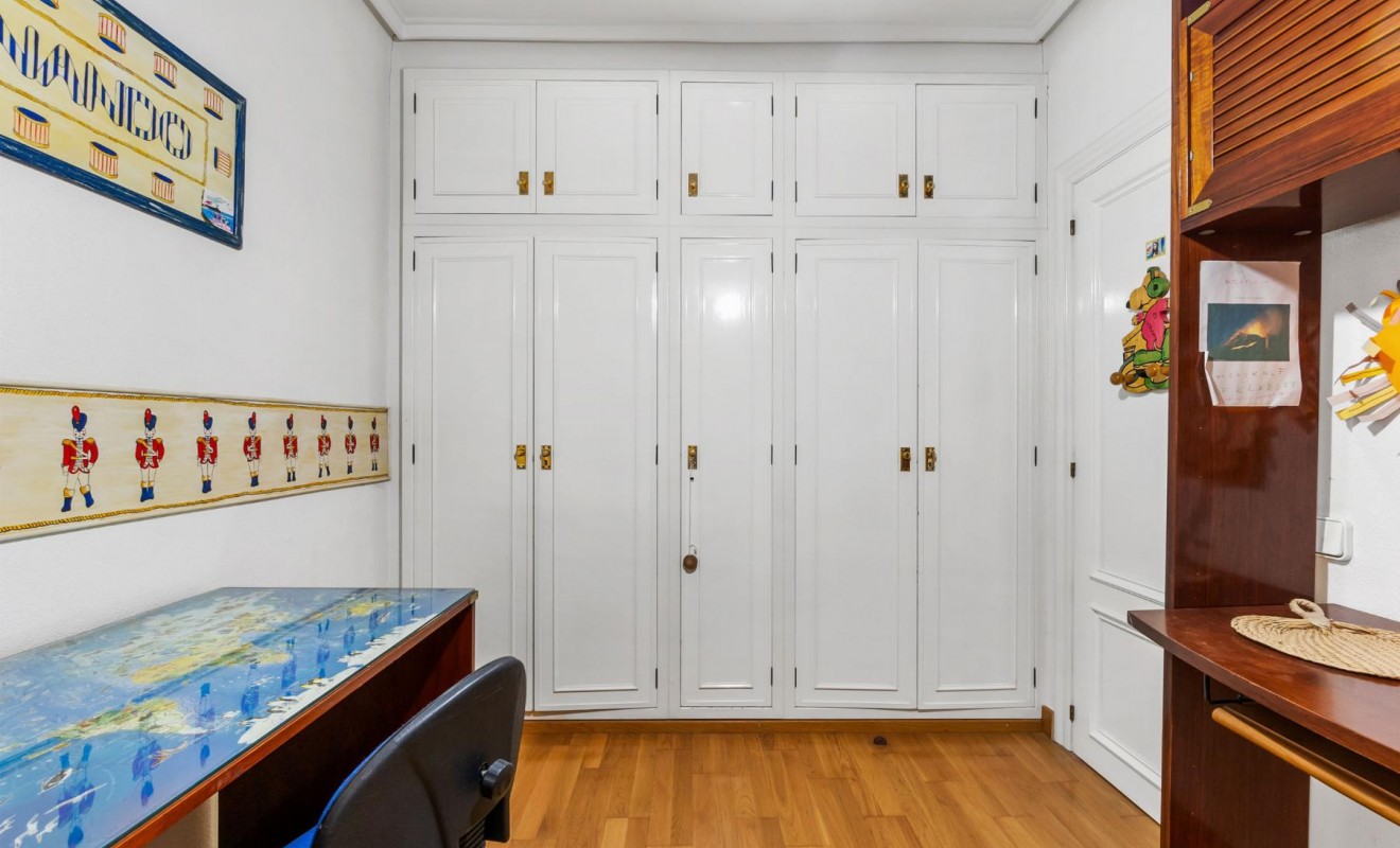 Revente - Apartamento - Torrevieja - Piscinas naturales