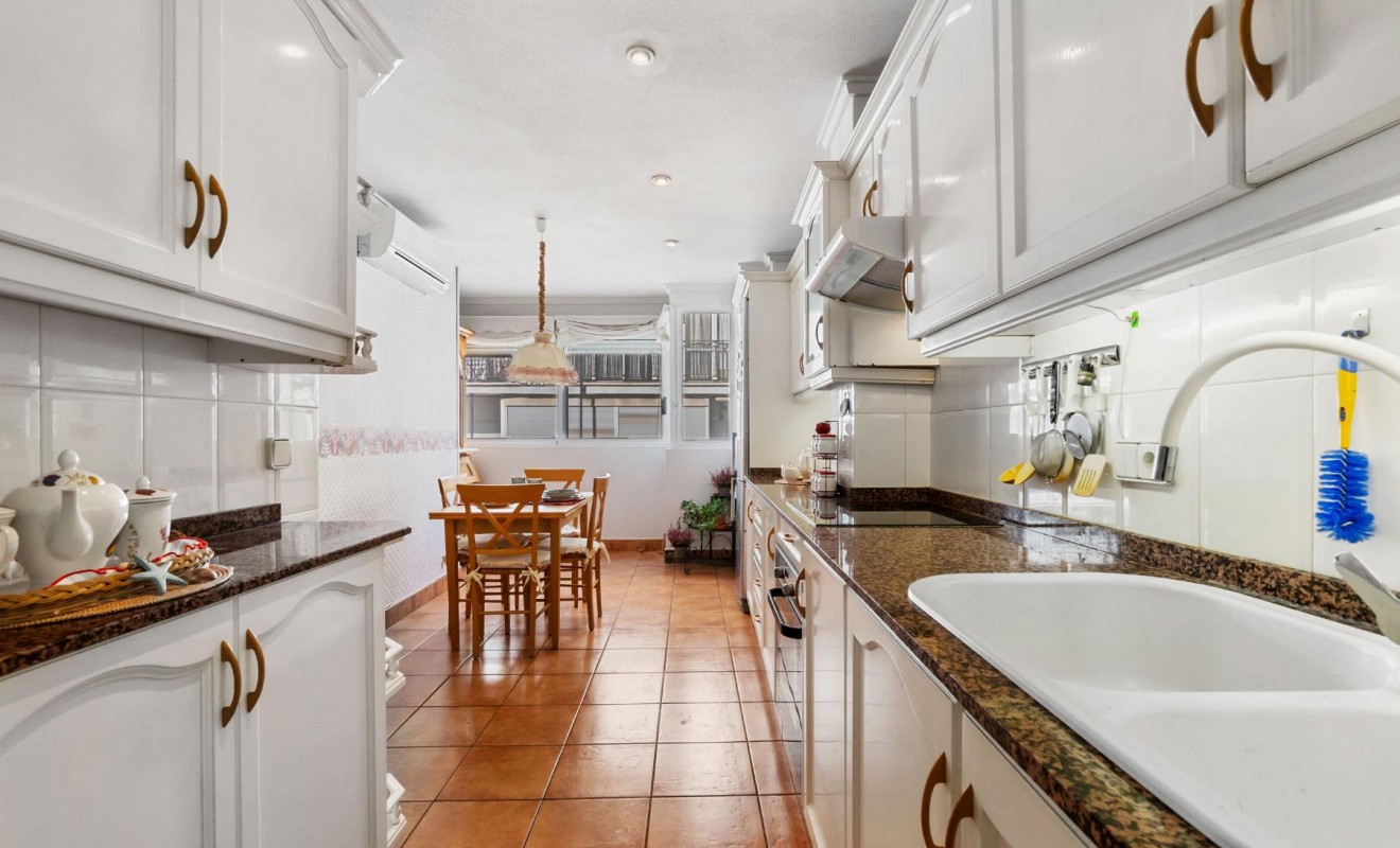 Revente - Apartamento - Torrevieja - Piscinas naturales