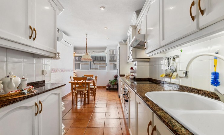 Revente - Apartamento - Torrevieja - Piscinas naturales