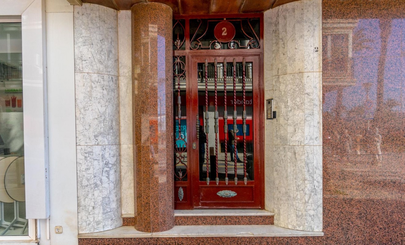 Revente - Apartamento - Torrevieja - Piscinas naturales