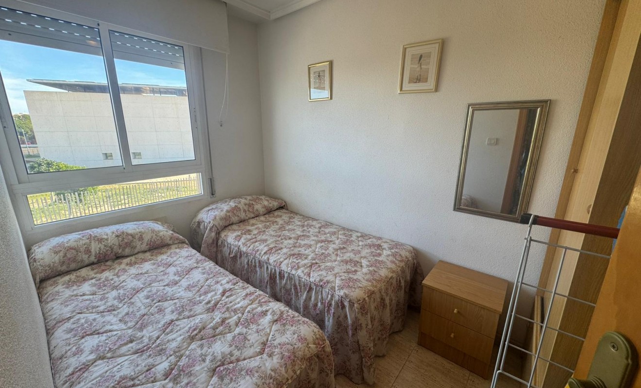 Wederverkoop - Apartamento - Torrevieja - Playa del Acequión