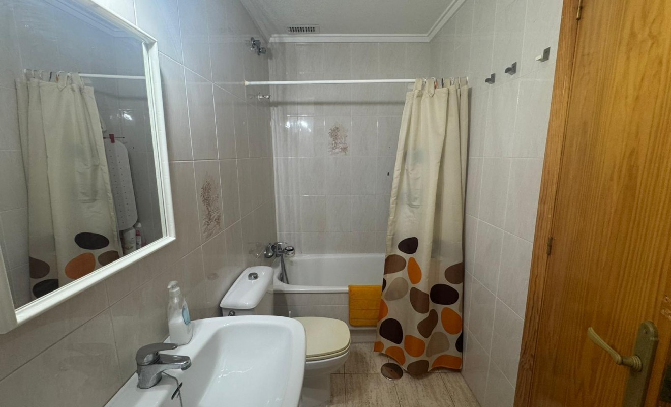 Wederverkoop - Apartamento - Torrevieja - Playa del Acequión