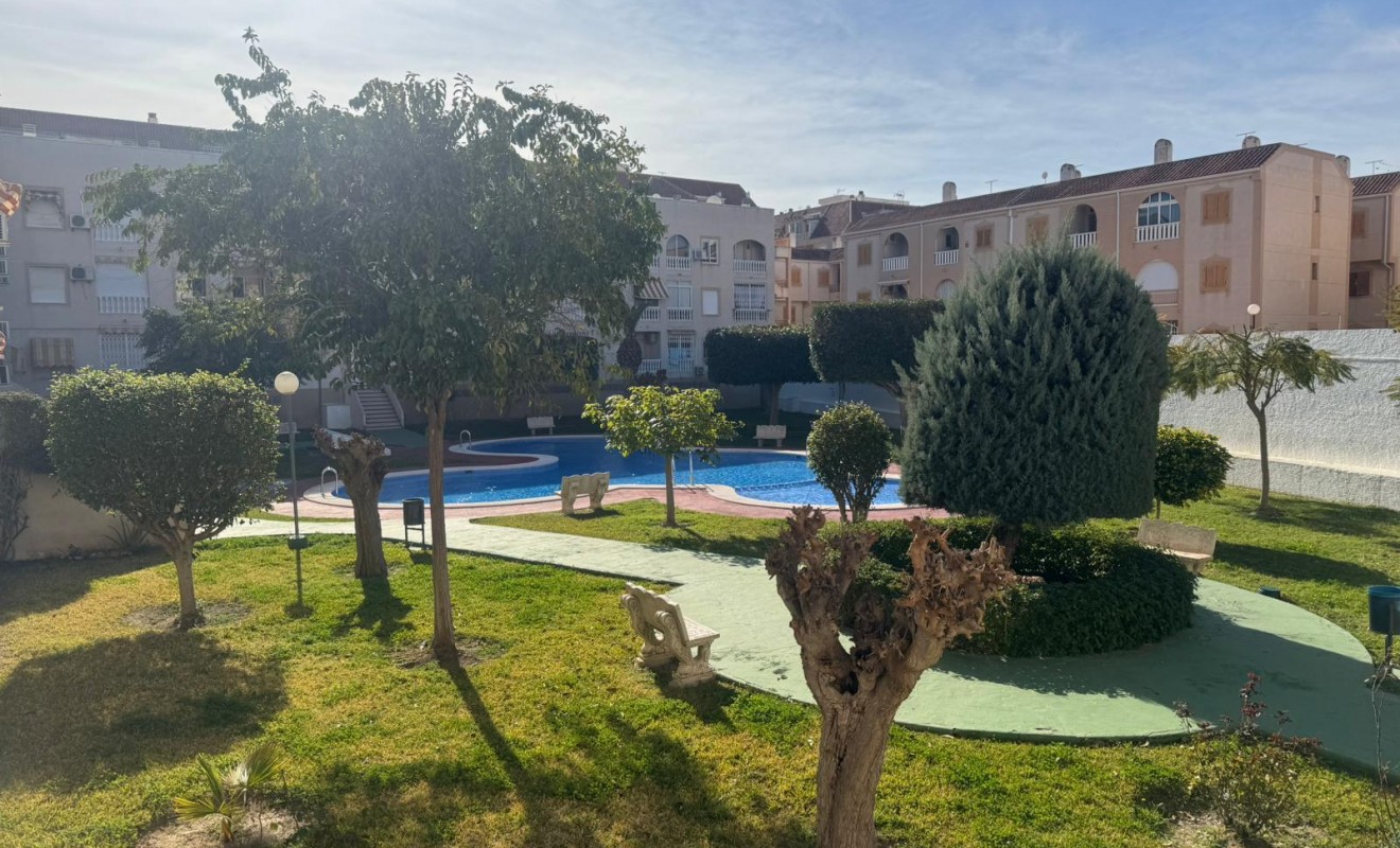 Wederverkoop - Apartamento - Torrevieja - Playa del Acequión
