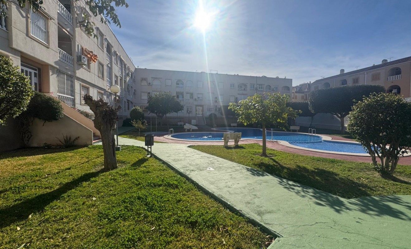 Wederverkoop - Apartamento - Torrevieja - Playa del Acequión