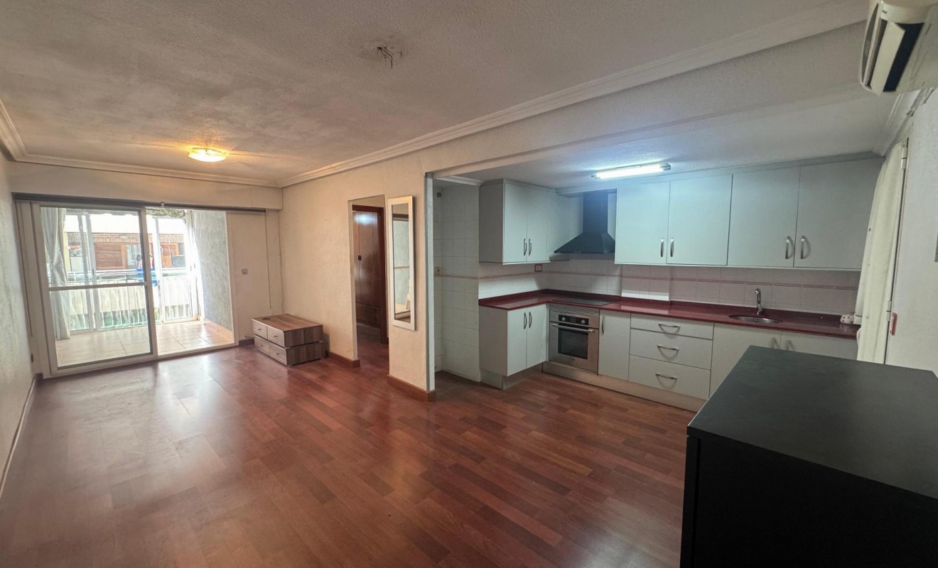 Wederverkoop - Apartamento - Torrevieja - Playa del Acequión