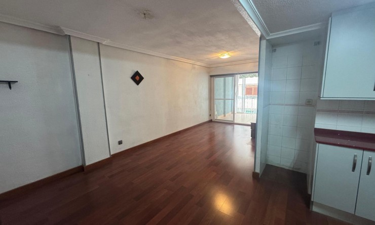 Wederverkoop - Apartamento - Torrevieja - Playa del Acequión
