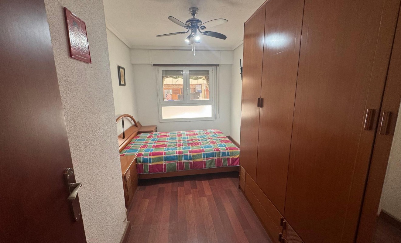Wederverkoop - Apartamento - Torrevieja - Playa del Acequión