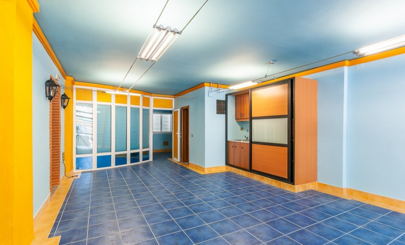 Sale - Commercial Unit - Orihuela Costa - La Regia