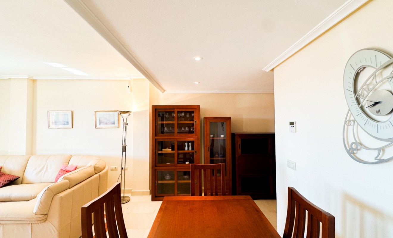 Wederverkoop - Apartment / flat - Orihuela Costa - Villamartín