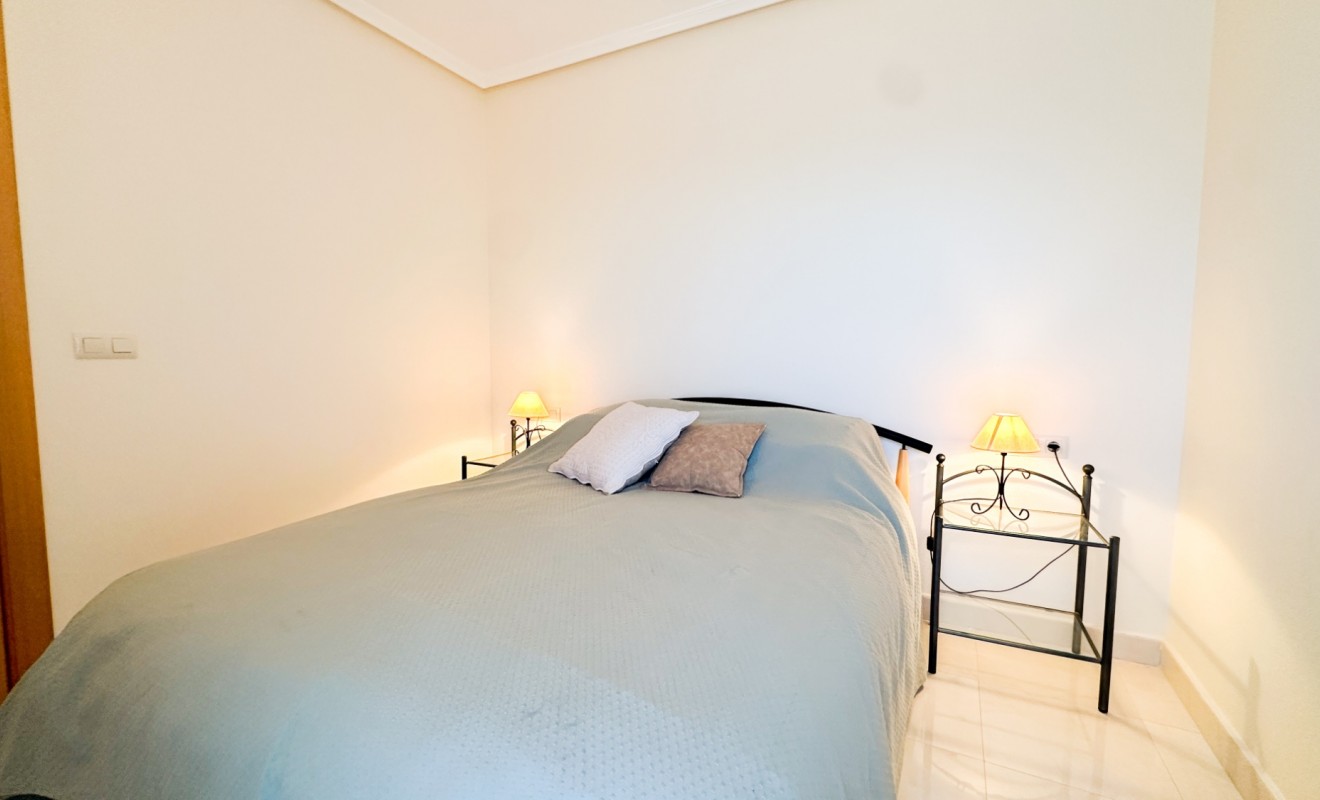 Wederverkoop - Apartment / flat - Orihuela Costa - Villamartín