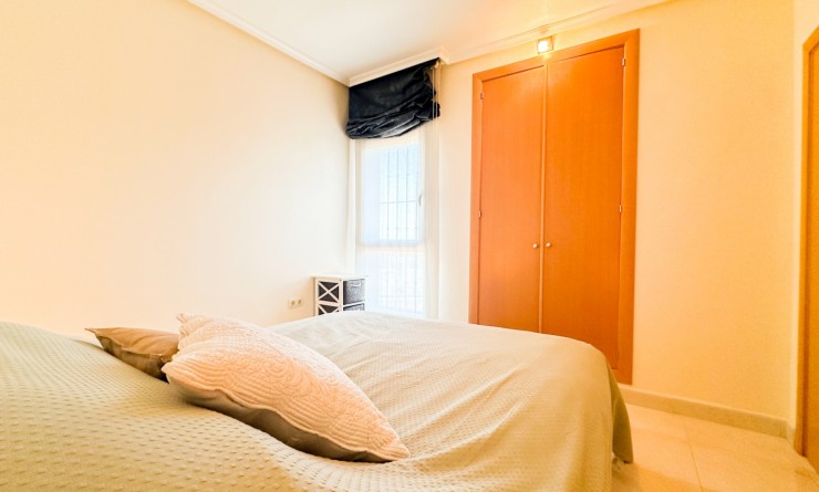 Wederverkoop - Apartment / flat - Orihuela Costa - Villamartín