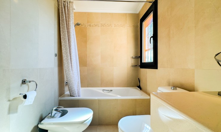 Wederverkoop - Apartment / flat - Orihuela Costa - Villamartín