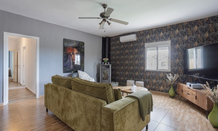 Sale - Country Property/Finca - Albatera