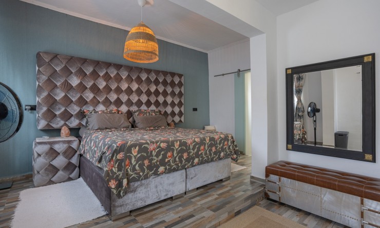 Sale - Country Property/Finca - Albatera