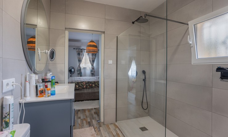 Sale - Country Property/Finca - Albatera