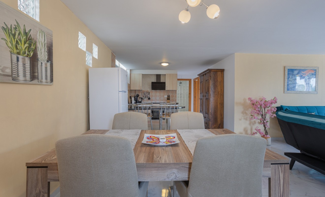 Sale - Country Property/Finca - Albatera