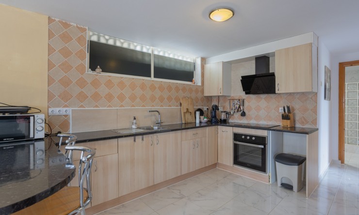 Sale - Country Property/Finca - Albatera