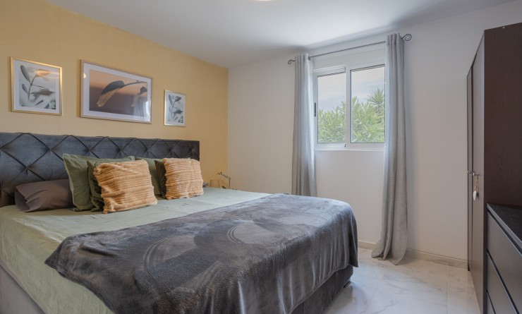 Sale - Country Property/Finca - Albatera