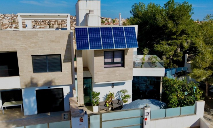 Wederverkoop - Detached villa - Orihuela Costa - Villamartín