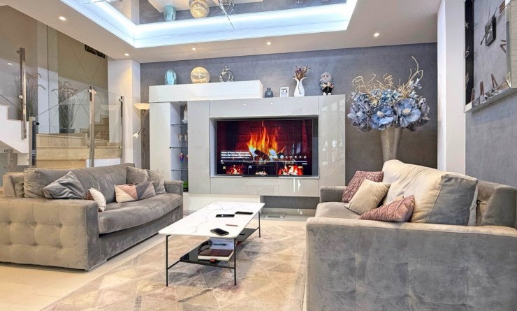 Wederverkoop - Detached villa - Orihuela Costa - Villamartín