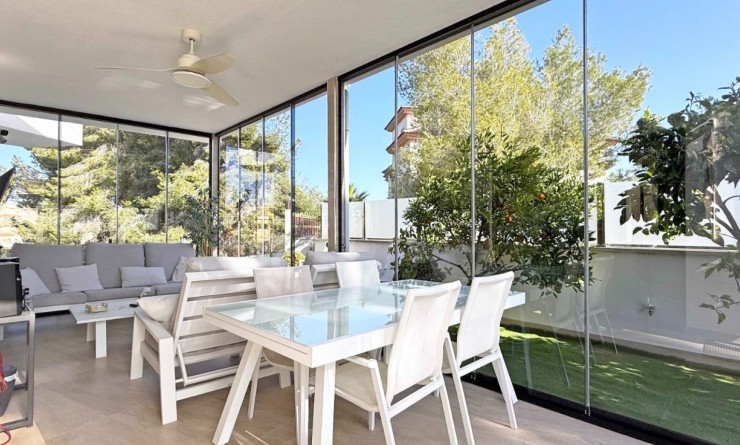 Wederverkoop - Detached villa - Orihuela Costa - Villamartín