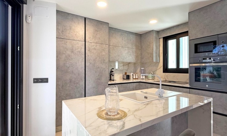 Wederverkoop - Detached villa - Orihuela Costa - Villamartín