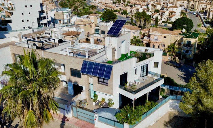 Wederverkoop - Detached villa - Orihuela Costa - Villamartín