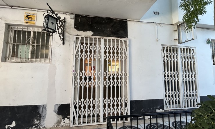 Sale - Commercial - Villamartín