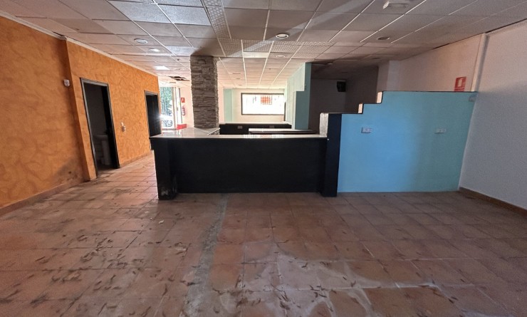 Sale - Commercial - Villamartín