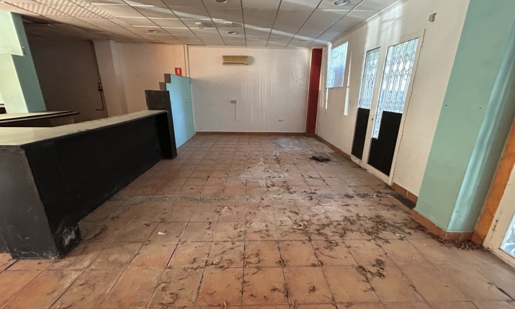 Sale - Commercial - Villamartín