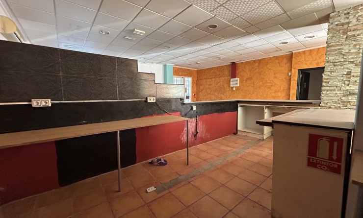 Sale - Commercial - Villamartín