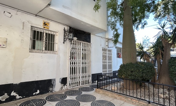 Sale - Commercial - Villamartín