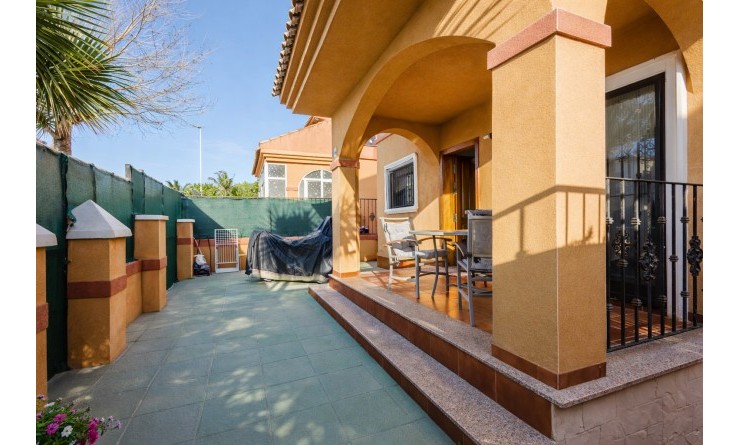 Wederverkoop - Chalet - Torrevieja - Aguas Nuevas