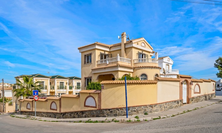 Wederverkoop - Villa - Orihuela Costa - Castillo de Don Juan