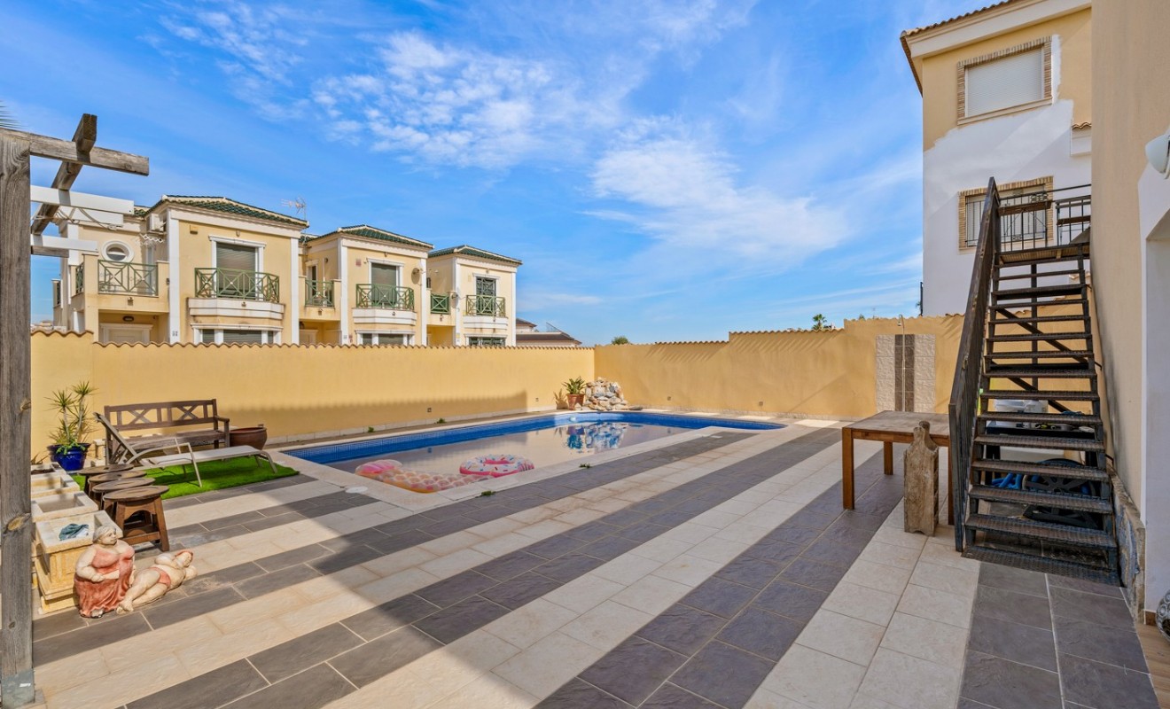 Wederverkoop - Villa - Orihuela Costa - Castillo de Don Juan