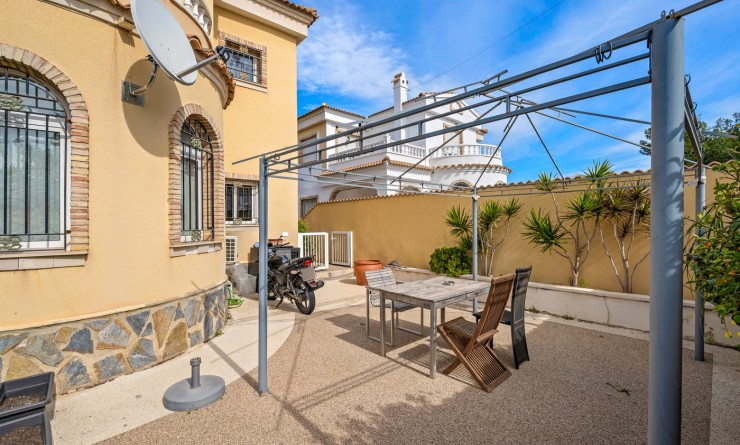 Wederverkoop - Villa - Orihuela Costa - Castillo de Don Juan