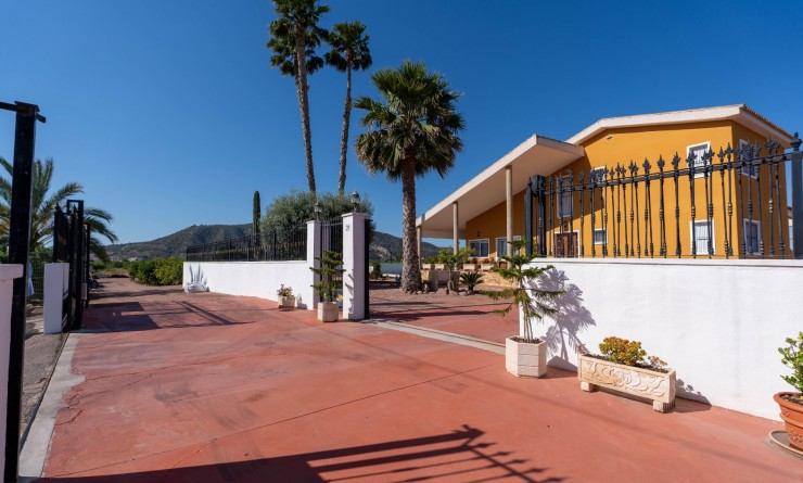 Wederverkoop - Finca / Country Property - Orihuela