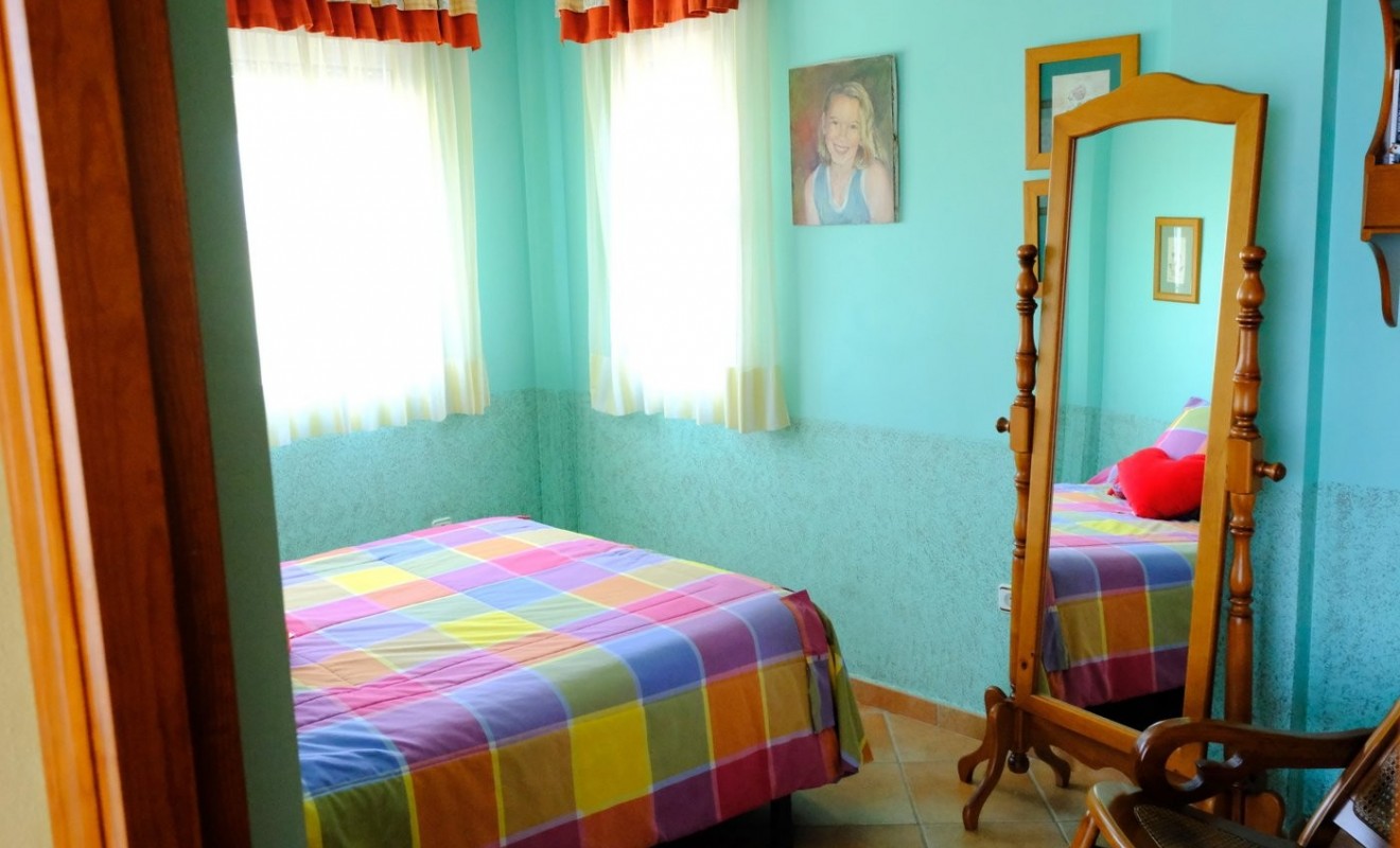 Wederverkoop - Finca / Country Property - Orihuela