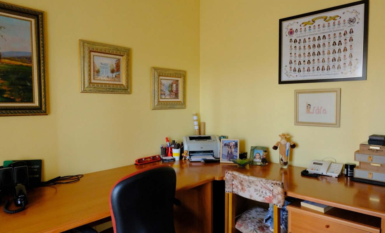 Wederverkoop - Finca / Country Property - Orihuela