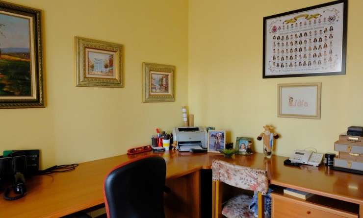 Wederverkoop - Finca / Country Property - Orihuela