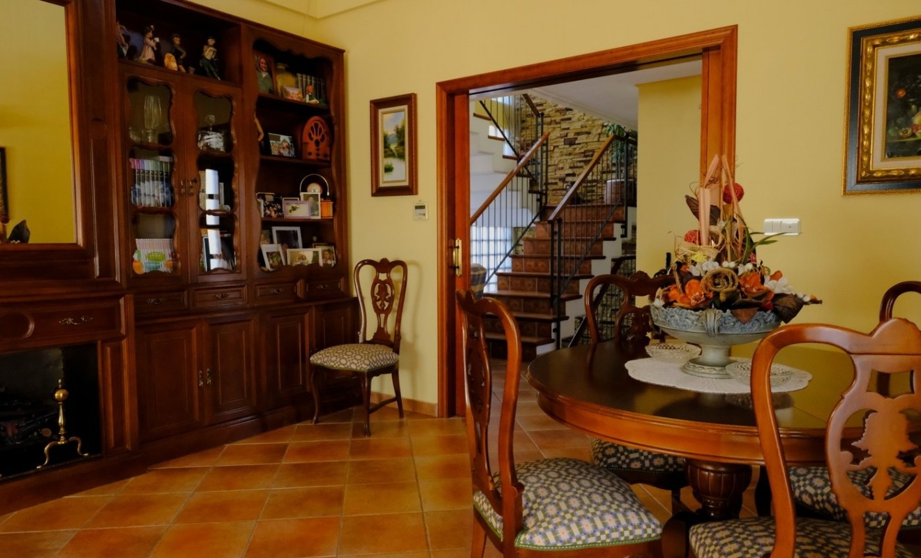 Wederverkoop - Finca / Country Property - Orihuela