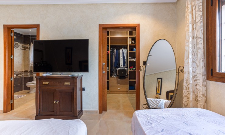 Sale - Detached villa - Los Montesinos - La herrada