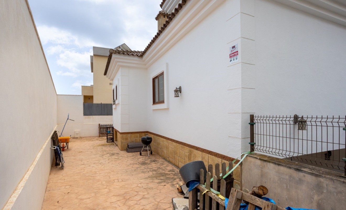 Sale - Detached villa - Los Montesinos - La herrada