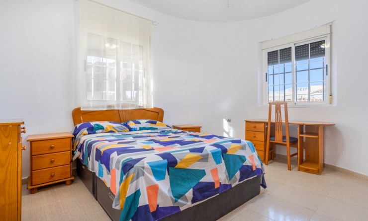 Wederverkoop - Detached villa - Torrevieja - Urbanización San Luis