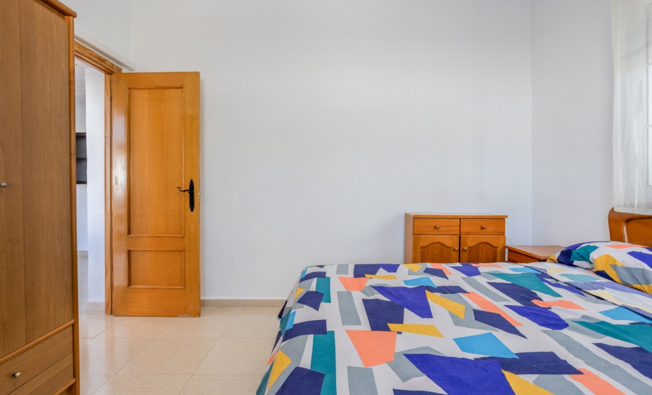 Wederverkoop - Detached villa - Torrevieja - Urbanización San Luis