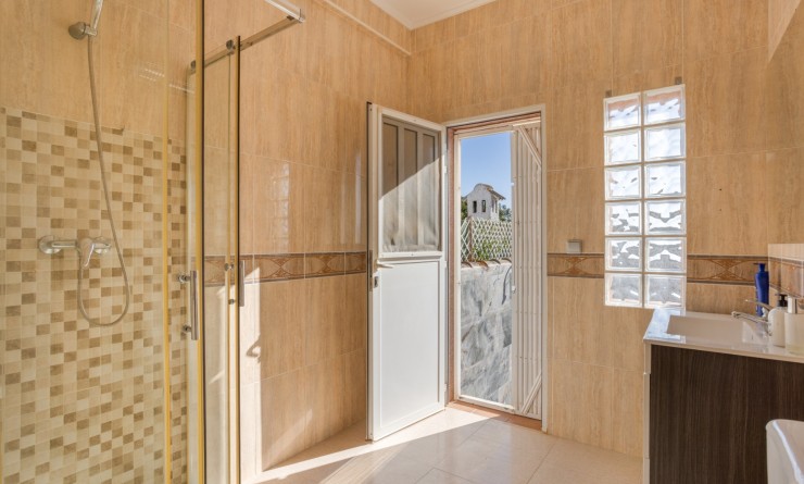 Wederverkoop - Detached villa - Torrevieja - Urbanización San Luis