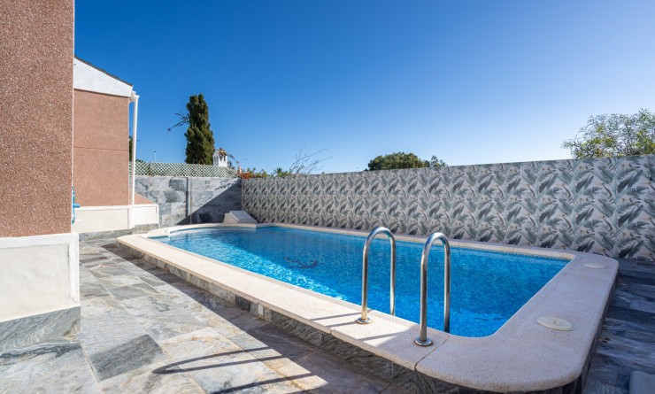 Wederverkoop - Detached villa - Torrevieja - Urbanización San Luis