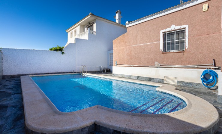 Wederverkoop - Detached villa - Torrevieja - Urbanización San Luis